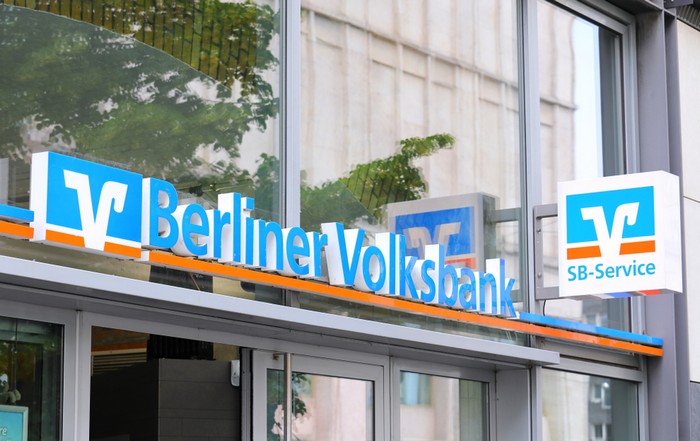 Die Liste der genossenschaftlichen Banken in Deutschland umfasst bekannte Namen.  Zu dieser Gruppe der Banken gehören die größten Banken Deutschlands. (Foto: shutterstock - TK Kurikawa)