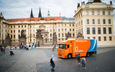 Gebrüder Weiss erfolgreich mit H2-Lkw nach Prag: Investitionen in Wasserstoff-Technologie geplant. (Foto: Gebrüder Weiss)
