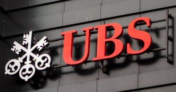 UBS erfolgreich: Übernahme der Credit Suisse abgeschlossen (Foto: AdobeStock - mino21 296773970)