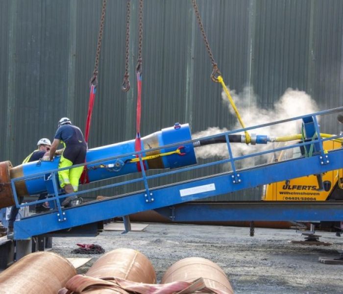 Spezialisten für Rammtechnik von TRACTO unterstützen (Foto: TRACTO-TECHNIK GmbH & Co. KG)