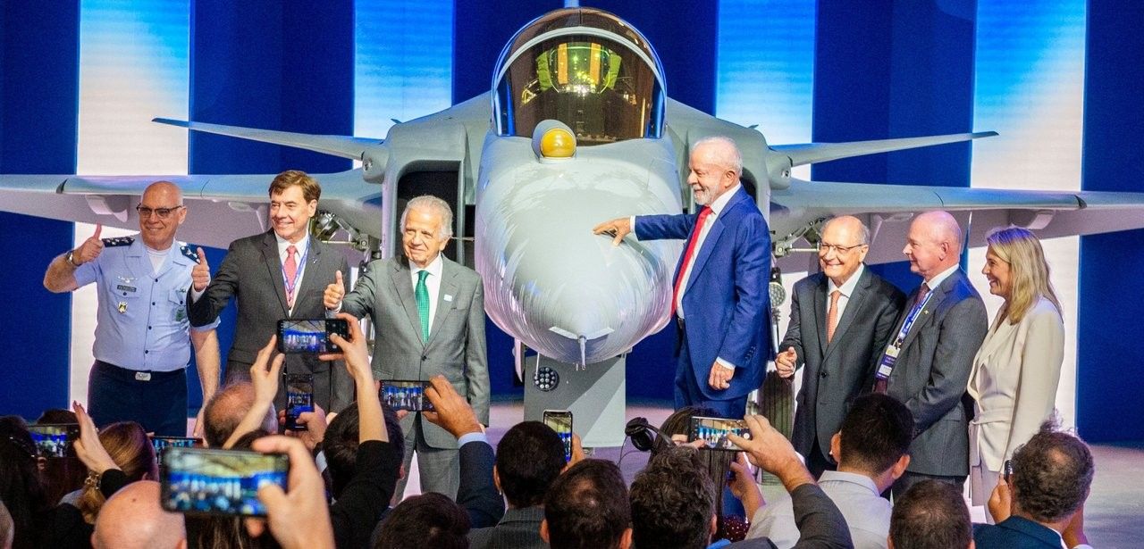 Erster brasilianisch gefertigter Gripen E/F in Gaviao Peixoto (Foto: Saab AB)